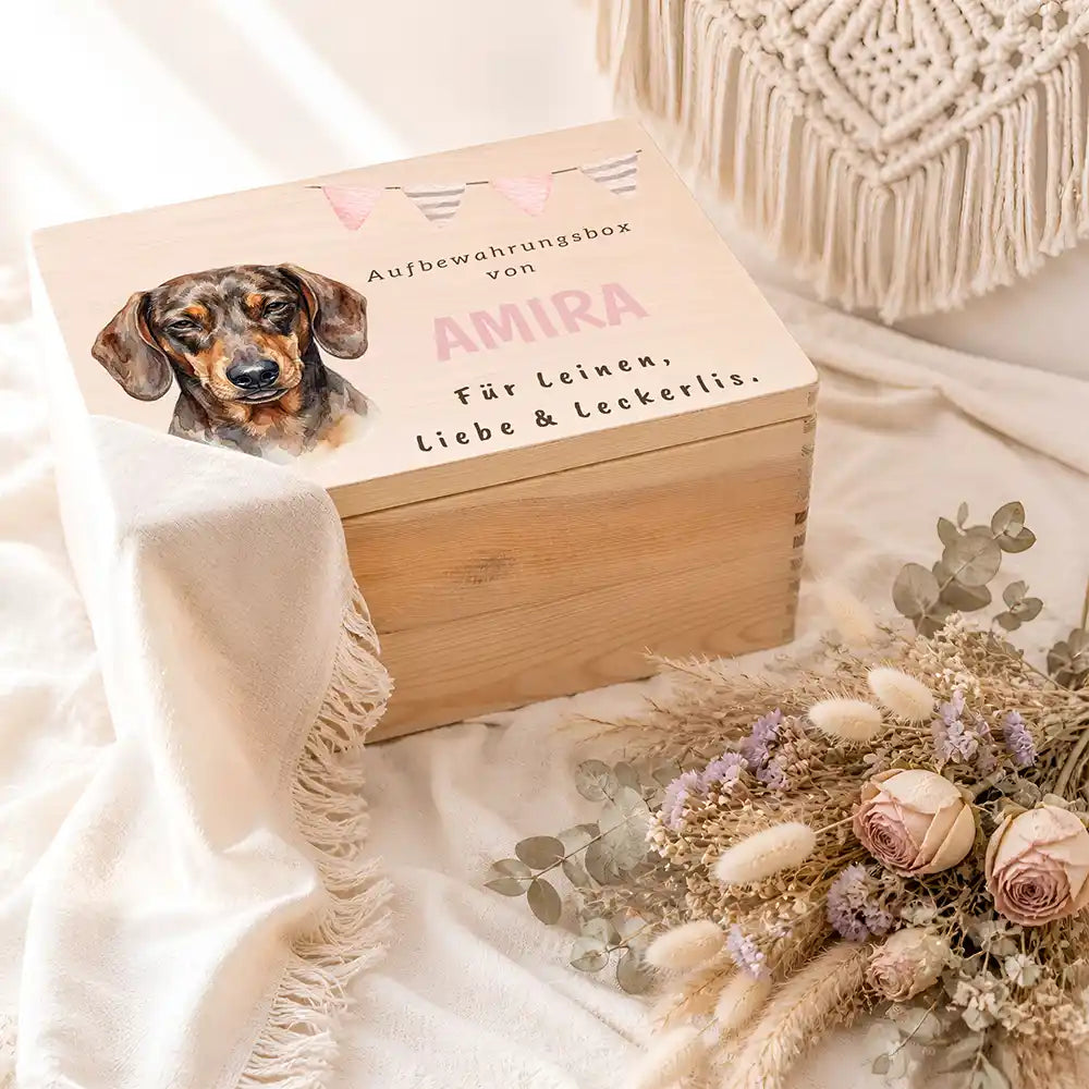 Personalisierte Aufbewahrungskiste Hund Wimpelkette pink – Ambiente Hundezubehör