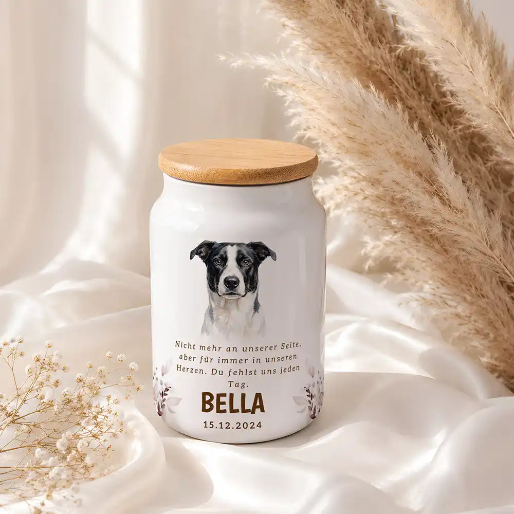 Personalisierte Hundeurne Foto & Wildblumen – elegant mit Pampasgras in Szene gesetzt