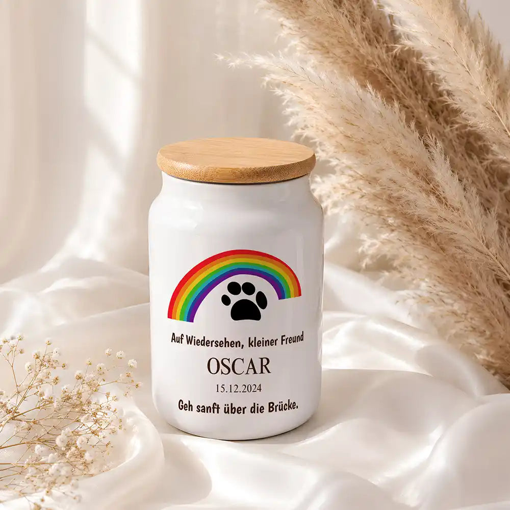 Personalisierte Tierurne Regenbogen Bunt – elegant mit Pampasgras in Szene gesetzt