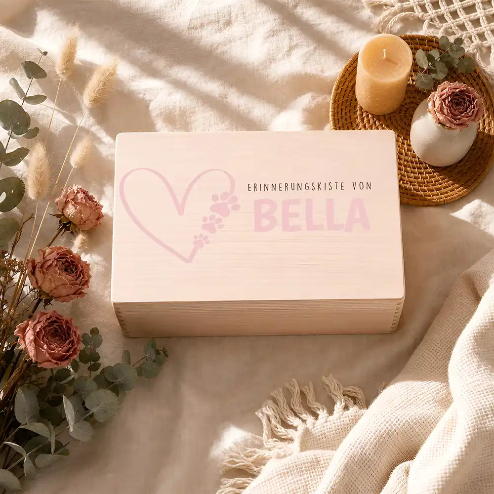 Tierurne Holz – Herzlinie Rosé mit Pfotenspur, Ambiente Gedenkecke