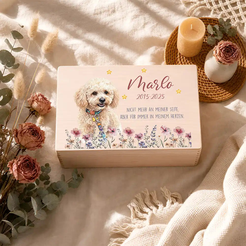 Tierurne Hund Holz – Aquarell-Porträt mit Wildblumenwiese, Ambiente Gedenkecke